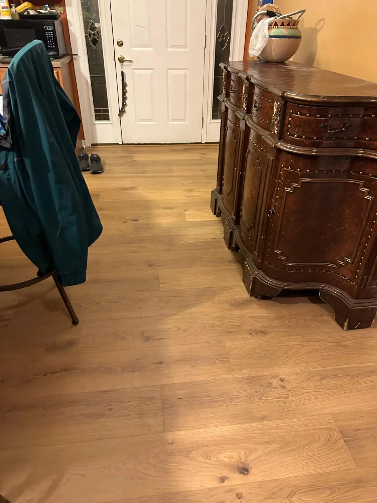 Premium Laminate · Open Living