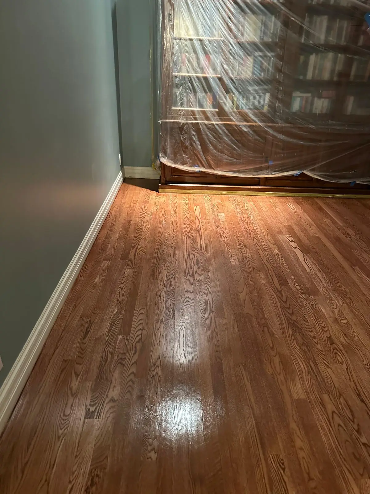 Custom Stain · Walnut Tone